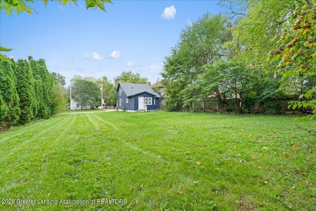 1213 N Chestnut Street, Lansing, MI 48906