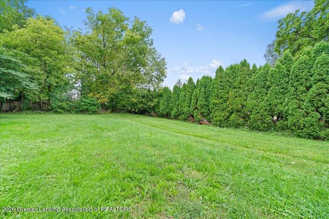 1213 N Chestnut Street, Lansing, MI 48906