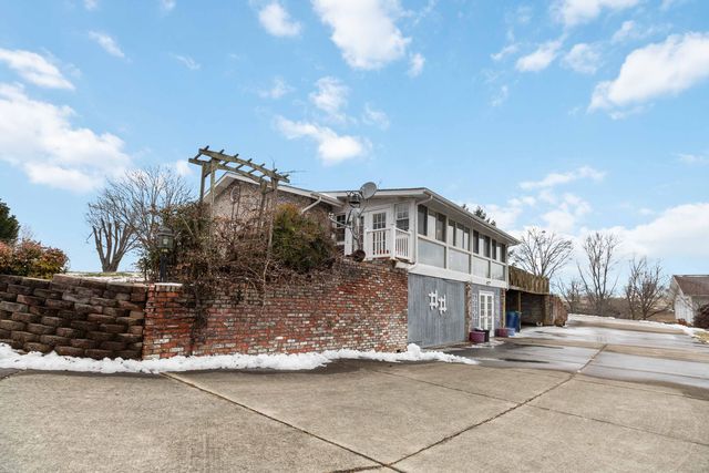 3604 Debra Drive, Somerset, KY 42503