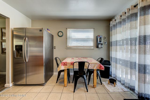 13418 Kinross Blvd, Louisville, KY 40272