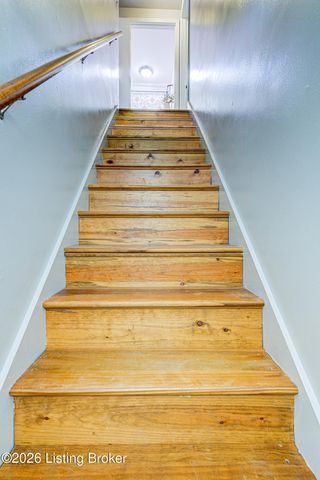 13418 Kinross Blvd, Louisville, KY 40272