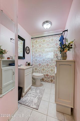 13418 Kinross Blvd, Louisville, KY 40272