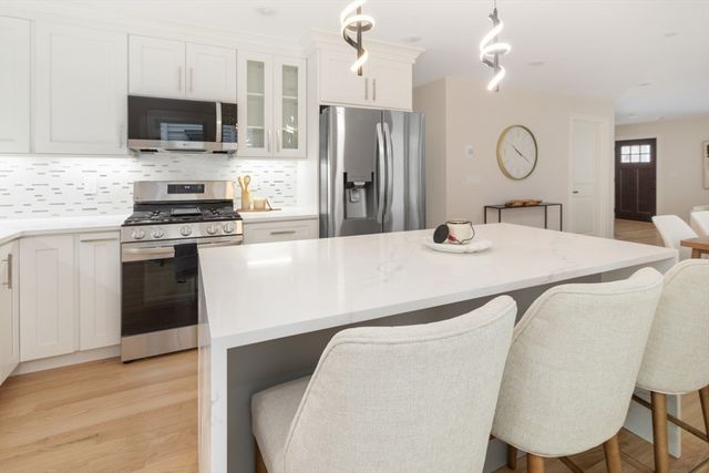 157 Boston Ave 1, Somerville, MA 02144