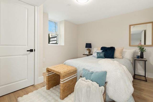 157 Boston Ave 1, Somerville, MA 02144