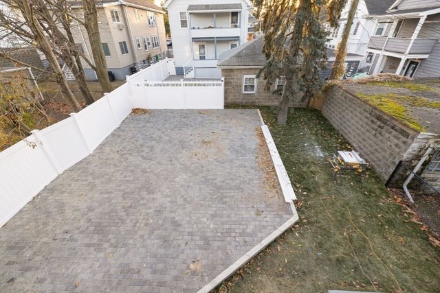 157 Boston Ave 1, Somerville, MA 02144