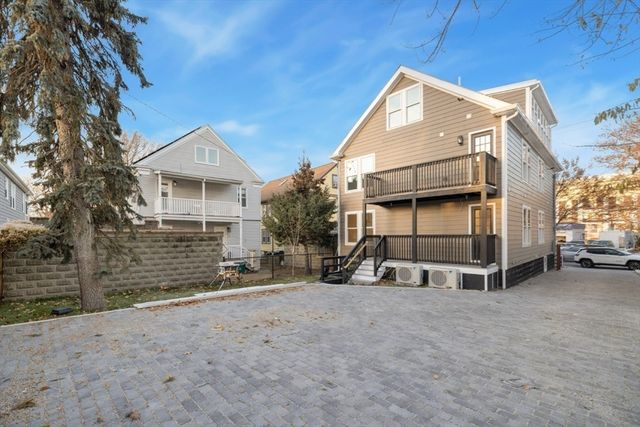 157 Boston Ave 1, Somerville, MA 02144