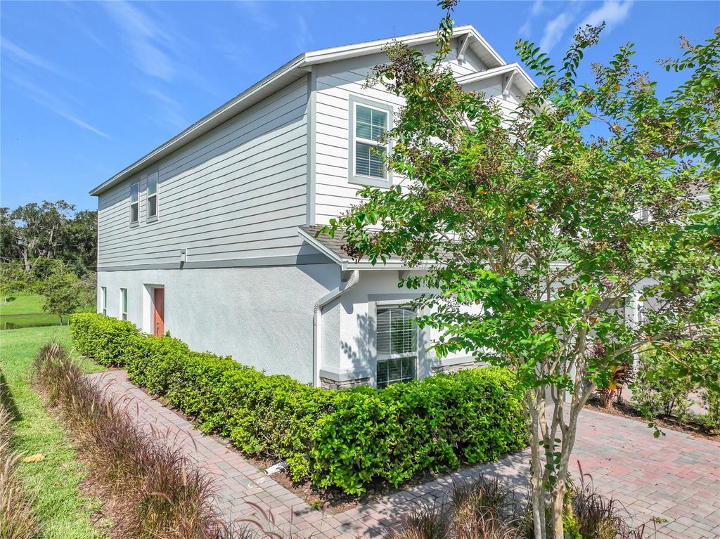 Image 2 of property listing at 4298 CAMPSITE LOOP, Orlando, FL 32824