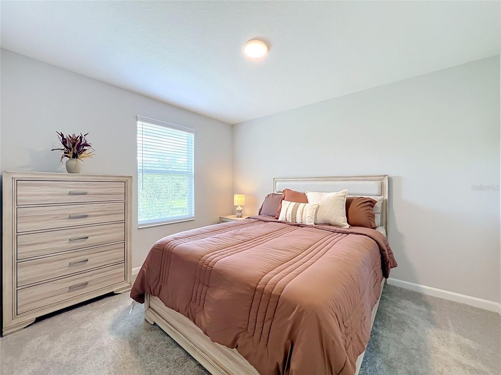 Image 16 of property listing at 4298 CAMPSITE LOOP, Orlando, FL 32824