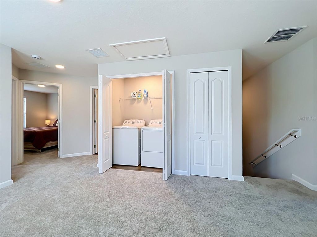 Image 22 of property listing at 4298 CAMPSITE LOOP, Orlando, FL 32824