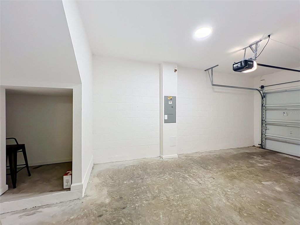 Image 23 of property listing at 4298 CAMPSITE LOOP, Orlando, FL 32824
