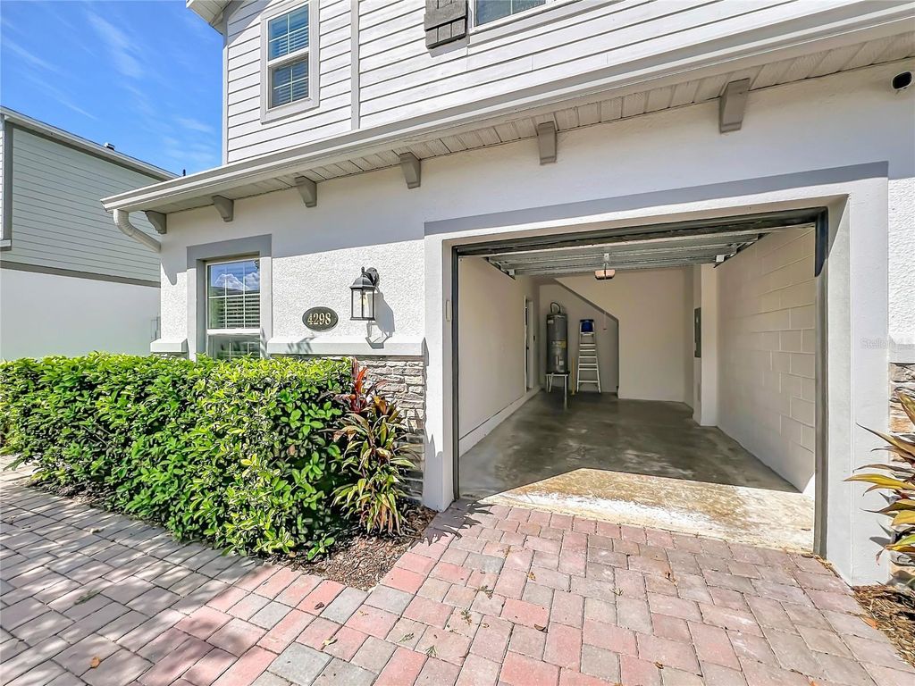 Image 24 of property listing at 4298 CAMPSITE LOOP, Orlando, FL 32824