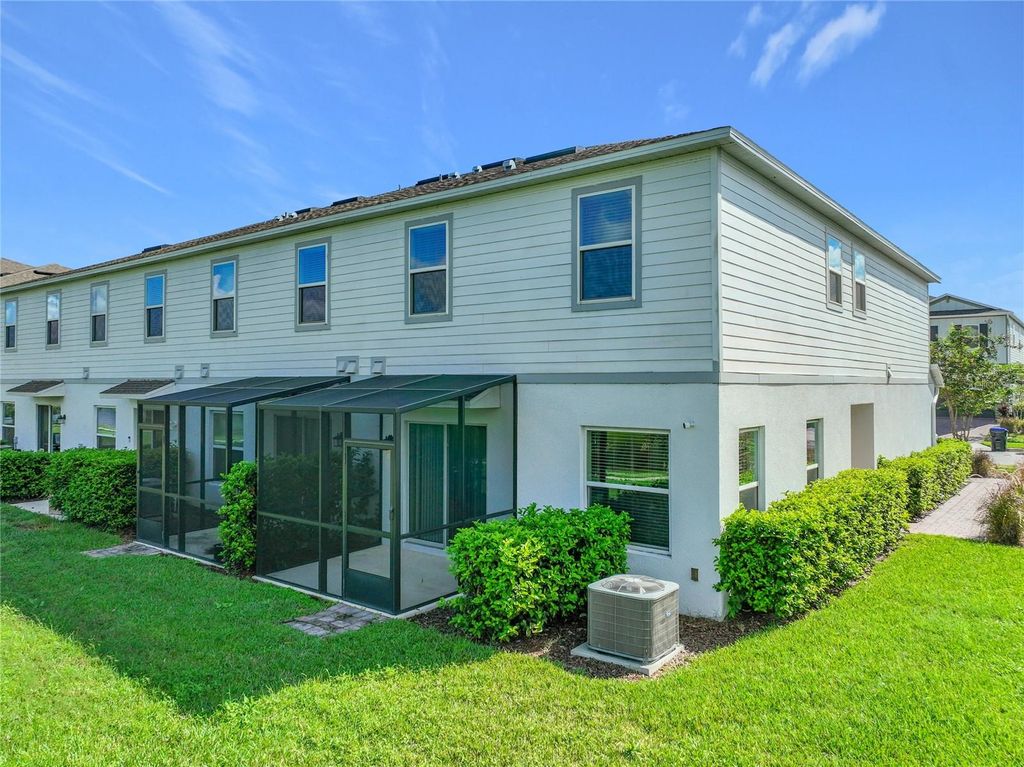 Image 30 of property listing at 4298 CAMPSITE LOOP, Orlando, FL 32824