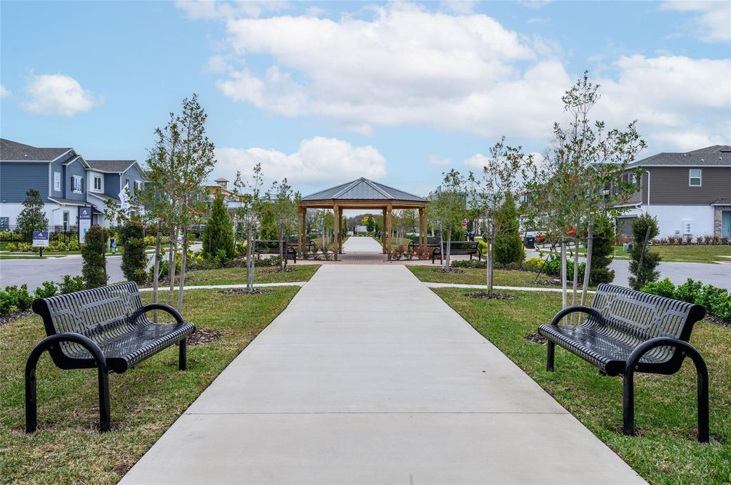 Image 37 of property listing at 4298 CAMPSITE LOOP, Orlando, FL 32824