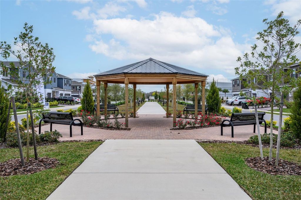 Image 38 of property listing at 4298 CAMPSITE LOOP, Orlando, FL 32824
