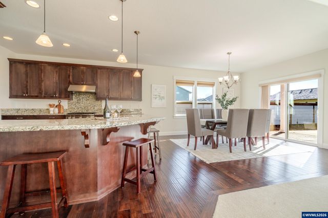 2998 NE Zuhlke Ln, Albany, OR 97321