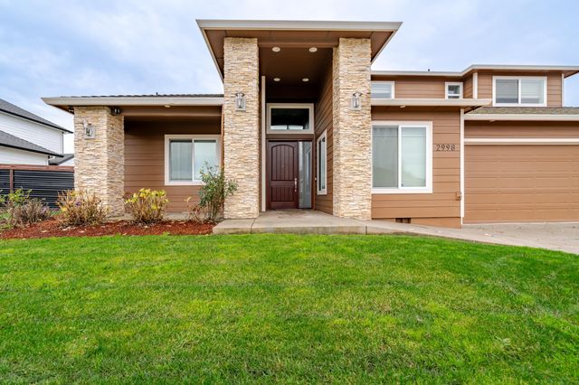 2998 NE Zuhlke Ln, Albany, OR 97321