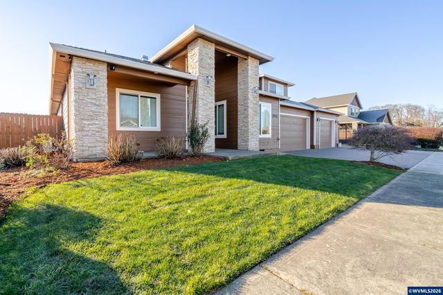 2998 NE Zuhlke Ln, Albany, OR 97321