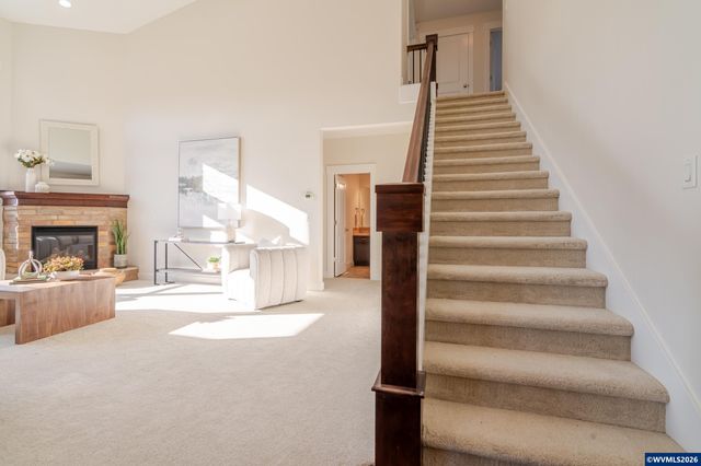 2998 NE Zuhlke Ln, Albany, OR 97321