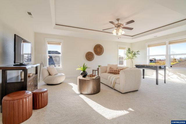 2998 NE Zuhlke Ln, Albany, OR 97321