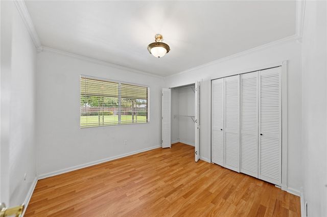 6090 Meadowbrook Lane, Riverside, CA 92504