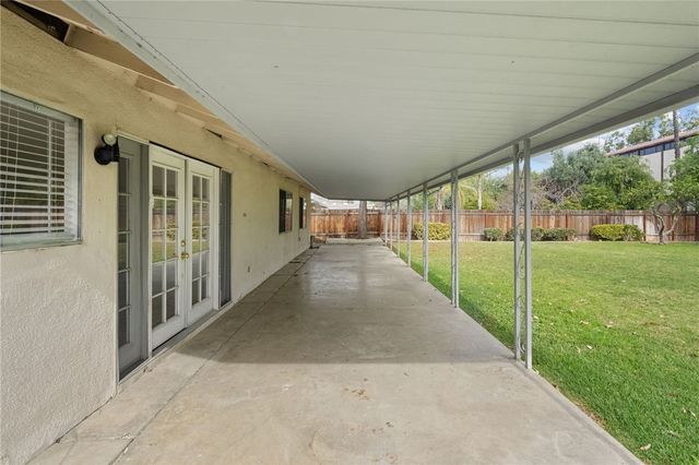 6090 Meadowbrook Lane, Riverside, CA 92504