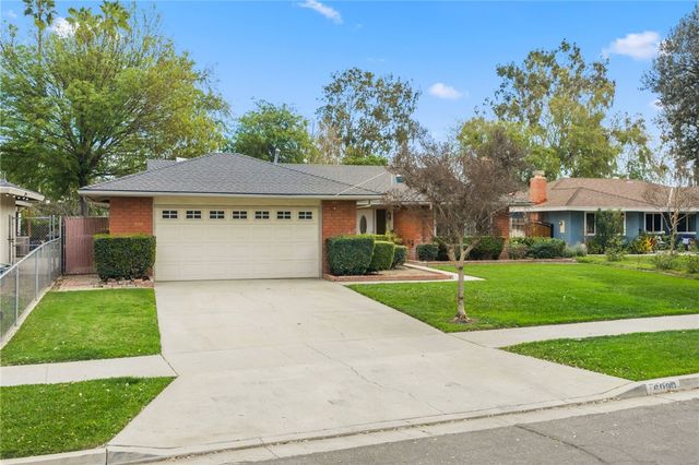6090 Meadowbrook Lane, Riverside, CA 92504