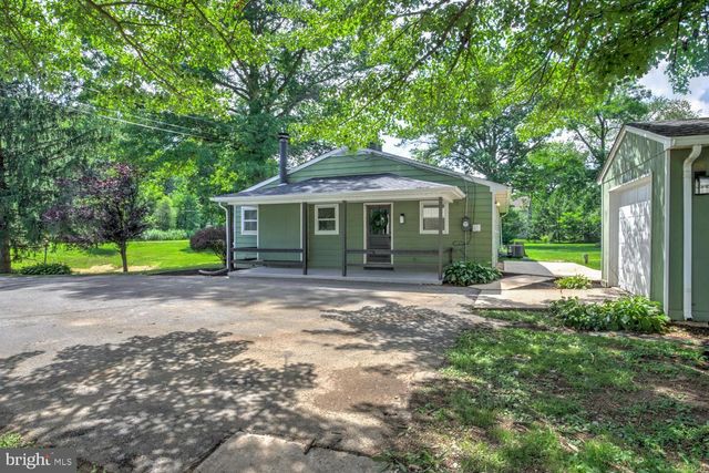 605 SYCAMORE DR, Columbia, PA 17512