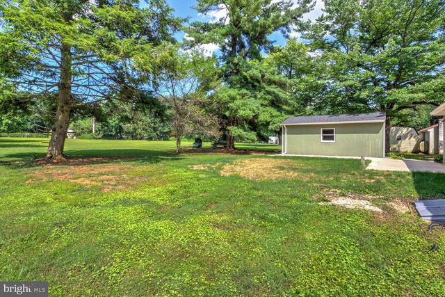 605 SYCAMORE DR, Columbia, PA 17512