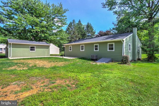 605 SYCAMORE DR, Columbia, PA 17512