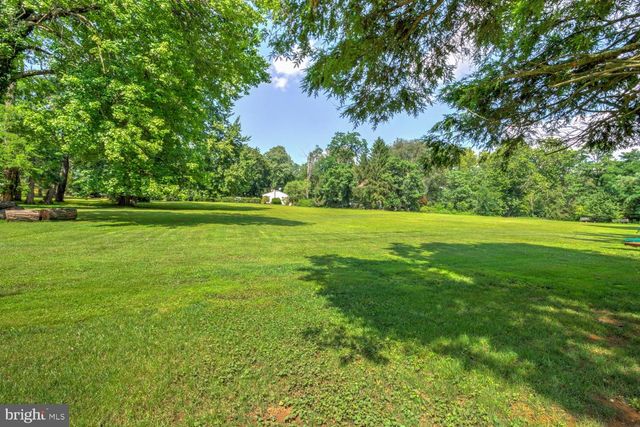 605 SYCAMORE DR, Columbia, PA 17512