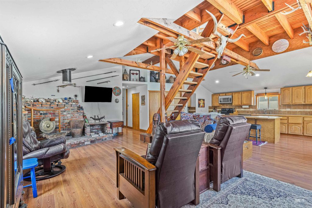 302 Berger St, Riggins, ID 83549 photo 3