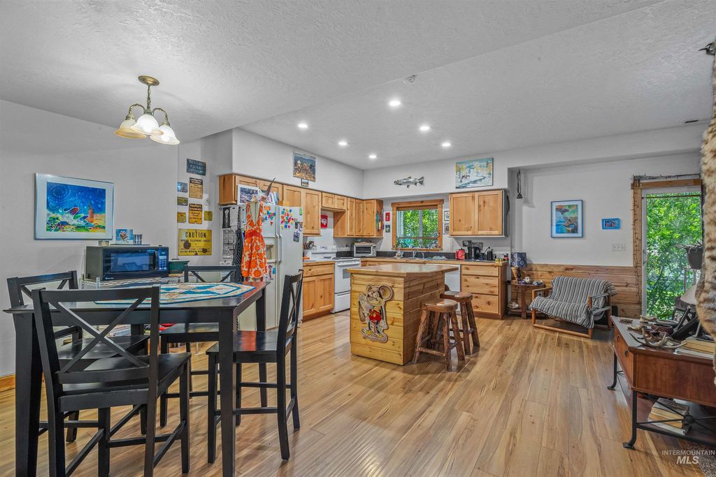 302 Berger St, Riggins, ID 83549 photo 32