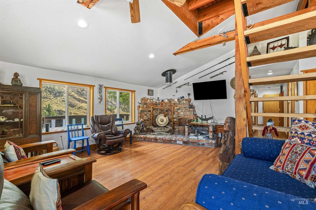 302 Berger St, Riggins, ID 83549 photo 4