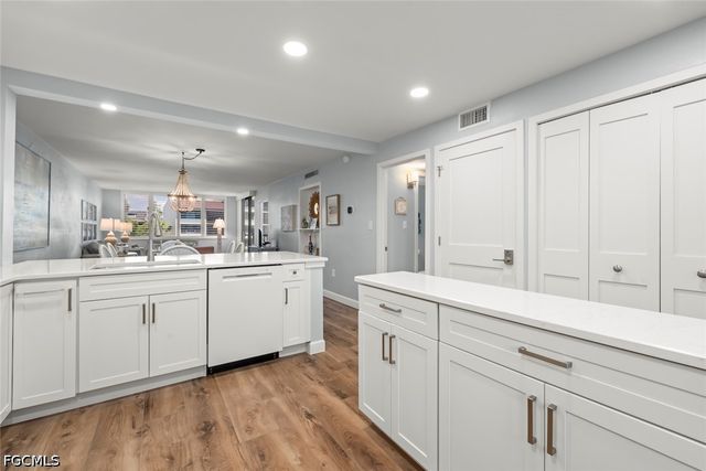 979 E Gulf DR 242, Sanibel, FL 33957