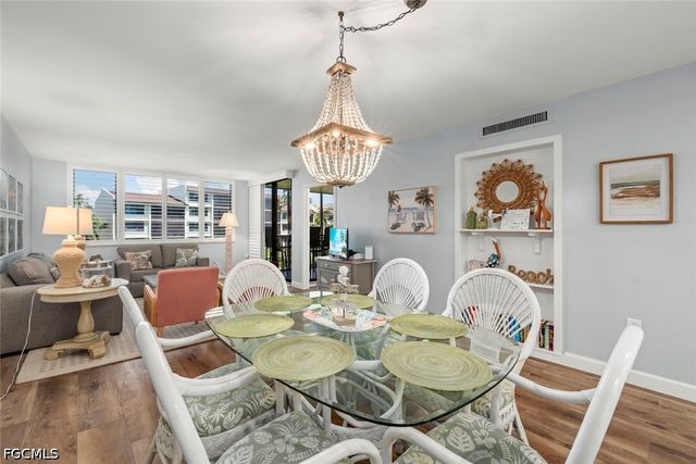 979 E Gulf DR 242, Sanibel, FL 33957