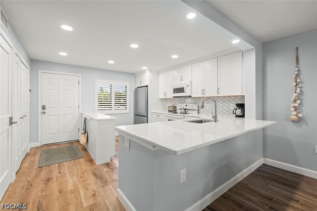 979 E Gulf DR 242, Sanibel, FL 33957
