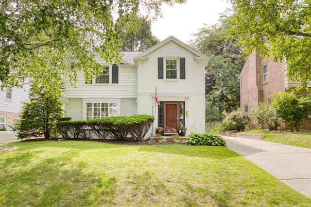 165 N 85th STREET, Wauwatosa, WI 53226
