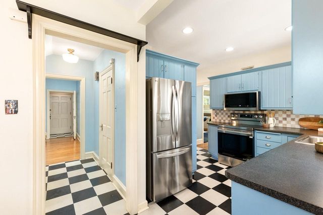 165 N 85th STREET, Wauwatosa, WI 53226