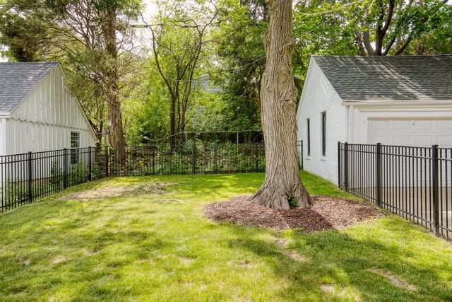 165 N 85th STREET, Wauwatosa, WI 53226