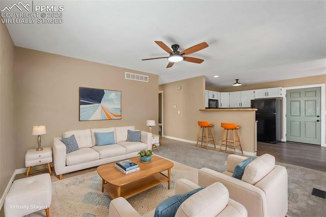 1050 Sundance Street, Woodland Park, CO 80863