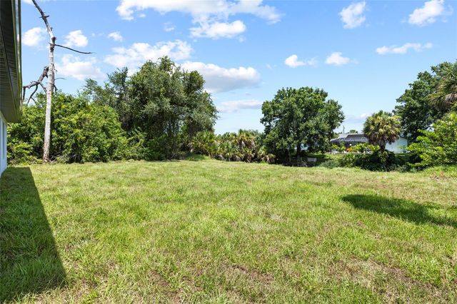 152 ALBATROSS ROAD, Rotonda West, FL 33947