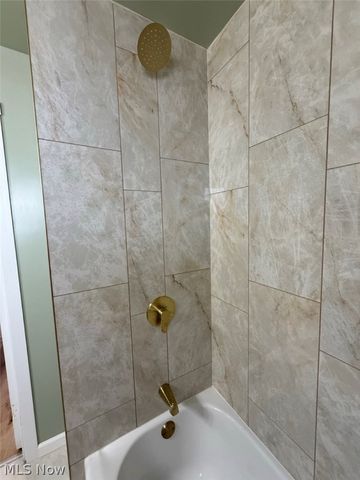 8314 Vineyard Avenue, Cleveland, OH 44105