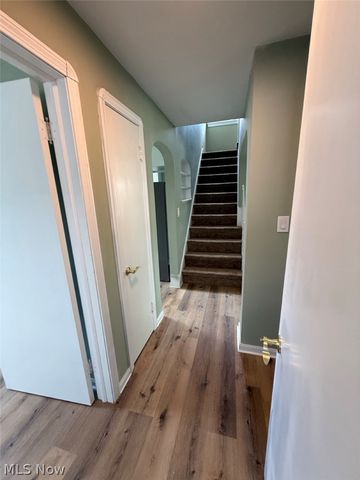 8314 Vineyard Avenue, Cleveland, OH 44105