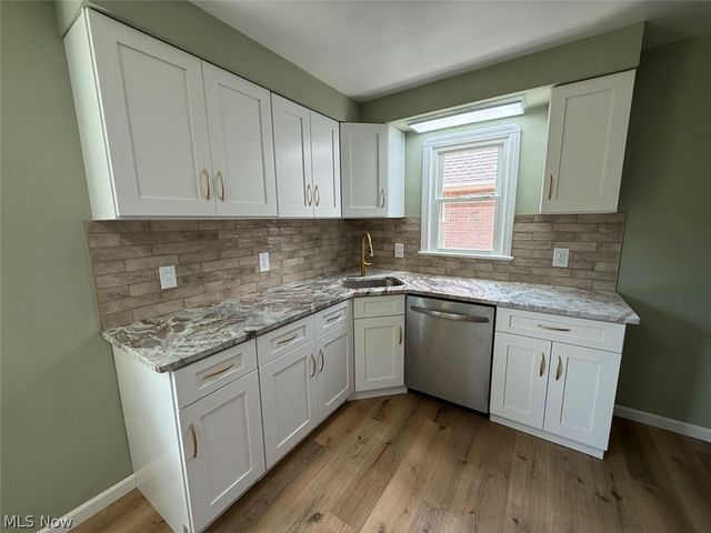 8314 Vineyard Avenue, Cleveland, OH 44105