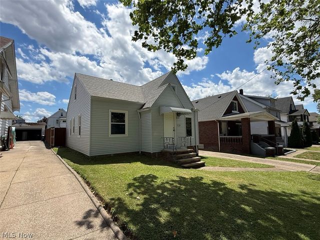 8314 Vineyard Avenue, Cleveland, OH 44105