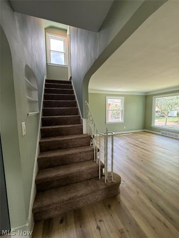 8314 Vineyard Avenue, Cleveland, OH 44105