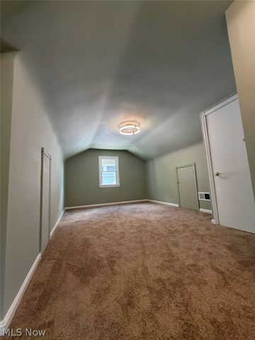 8314 Vineyard Avenue, Cleveland, OH 44105
