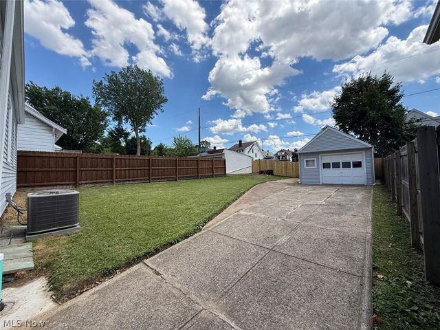 8314 Vineyard Avenue, Cleveland, OH 44105