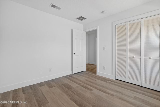 1124 SUNRAY Court, Jacksonville, FL 32218