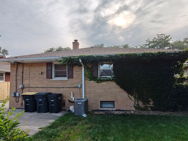 17717 Bernadine Street, Lansing, IL 60438
